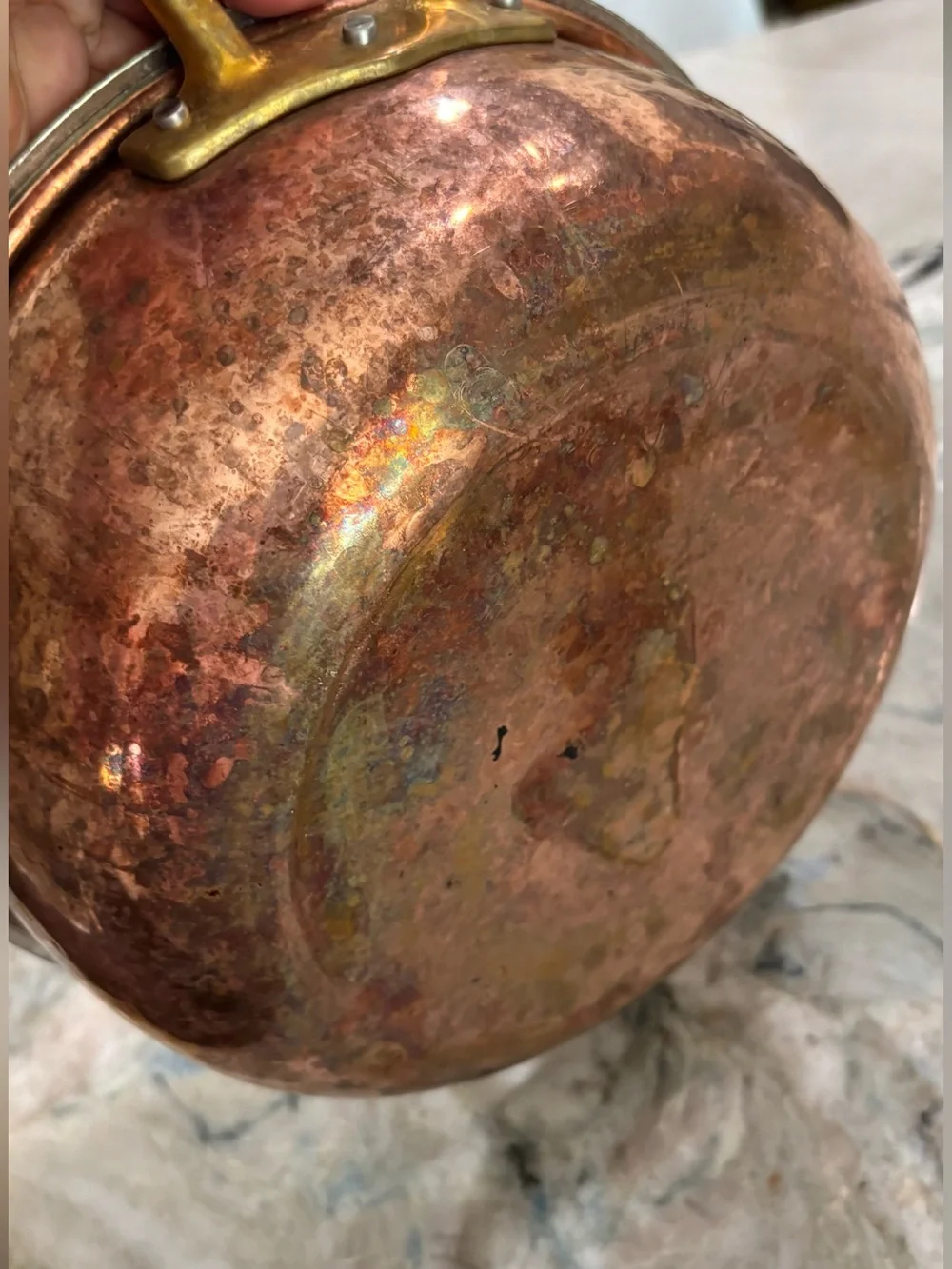 Antique-Style Copper Serving Casserole with Decorative Brass Handle